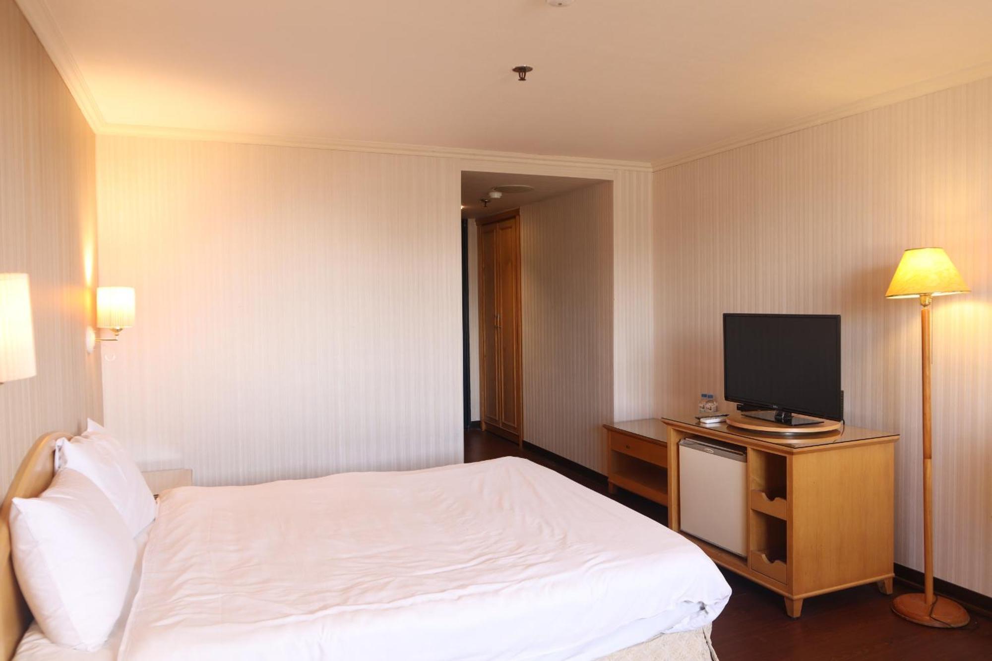 Hermes Hotel Cidade de Hsinchu Exterior foto